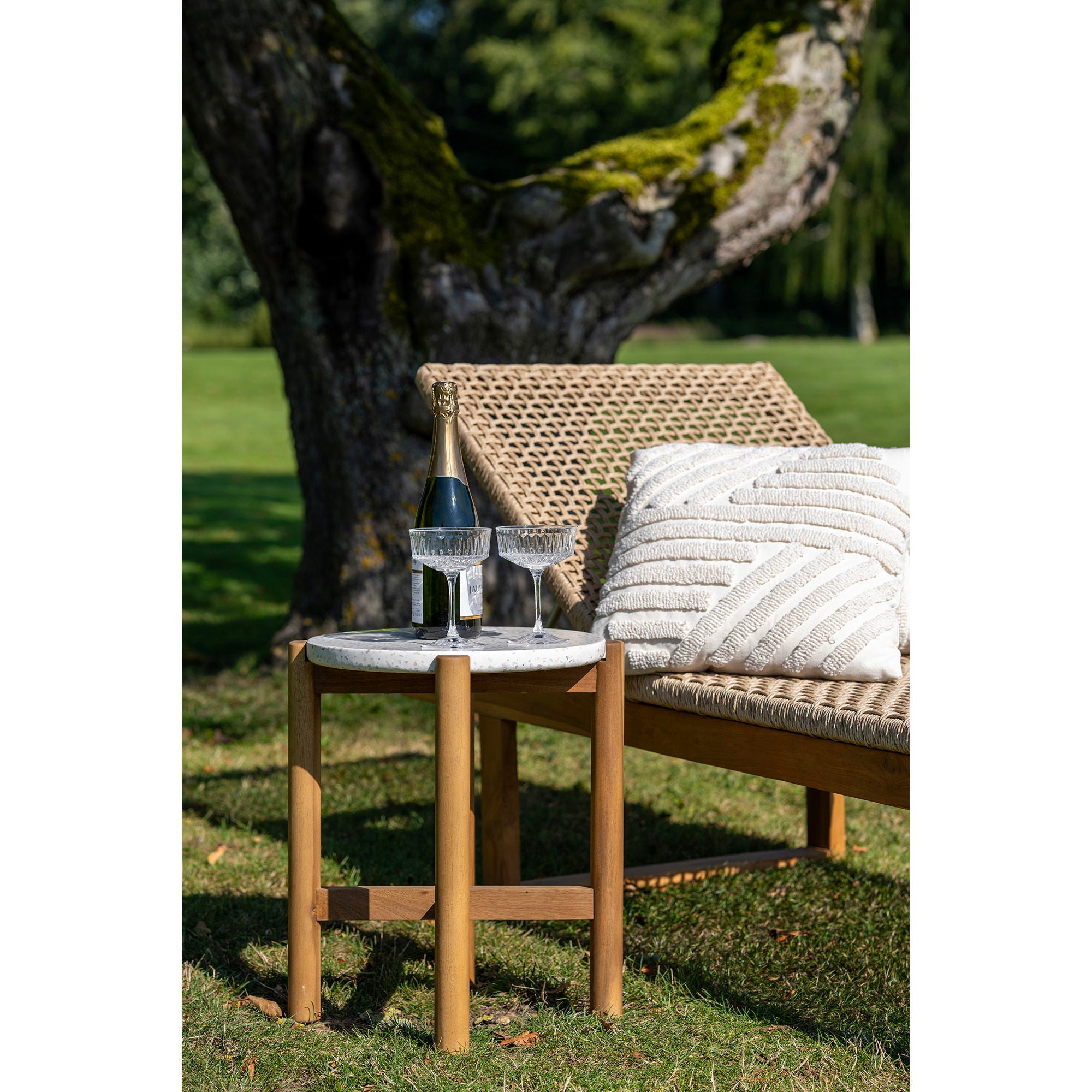 Terracina Beistelltisch – Akazienholz & Terrazzo, natur, Ø37×46 cm